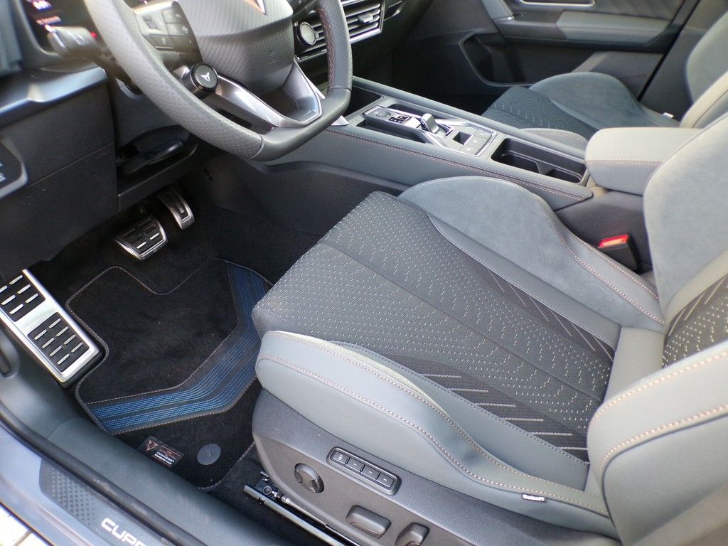 Fahrzeugabbildung CUPRA Formentor VZ 1.5 e-HYBRID DSG Extreme