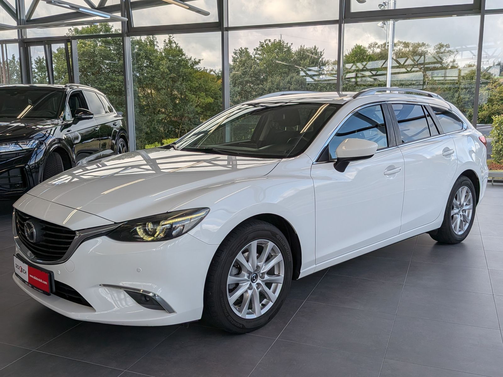 Fahrzeugabbildung Mazda 6 2.0 Aut. Exclusive-Line LED Tempomat PDC SHz