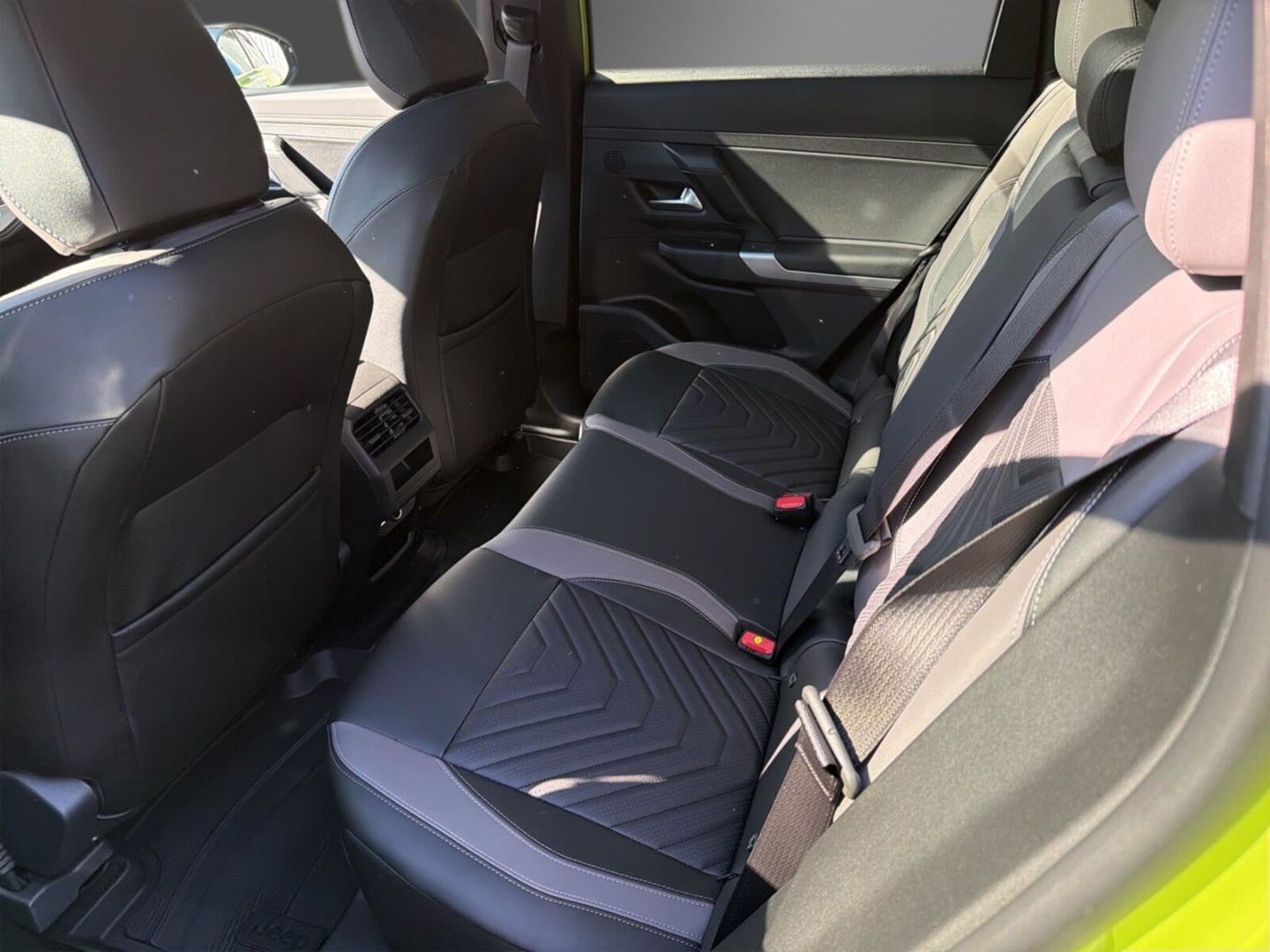 Fahrzeugabbildung Jeep Compass NEW MY26-First Edition-eHybrid-Voll