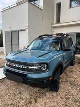 Ford Bronco Badlands 2021 - blaue Ford Bronco