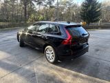 Volvo XC60 D3 2WD Momentum Business- - Volvo XC60: 3D
