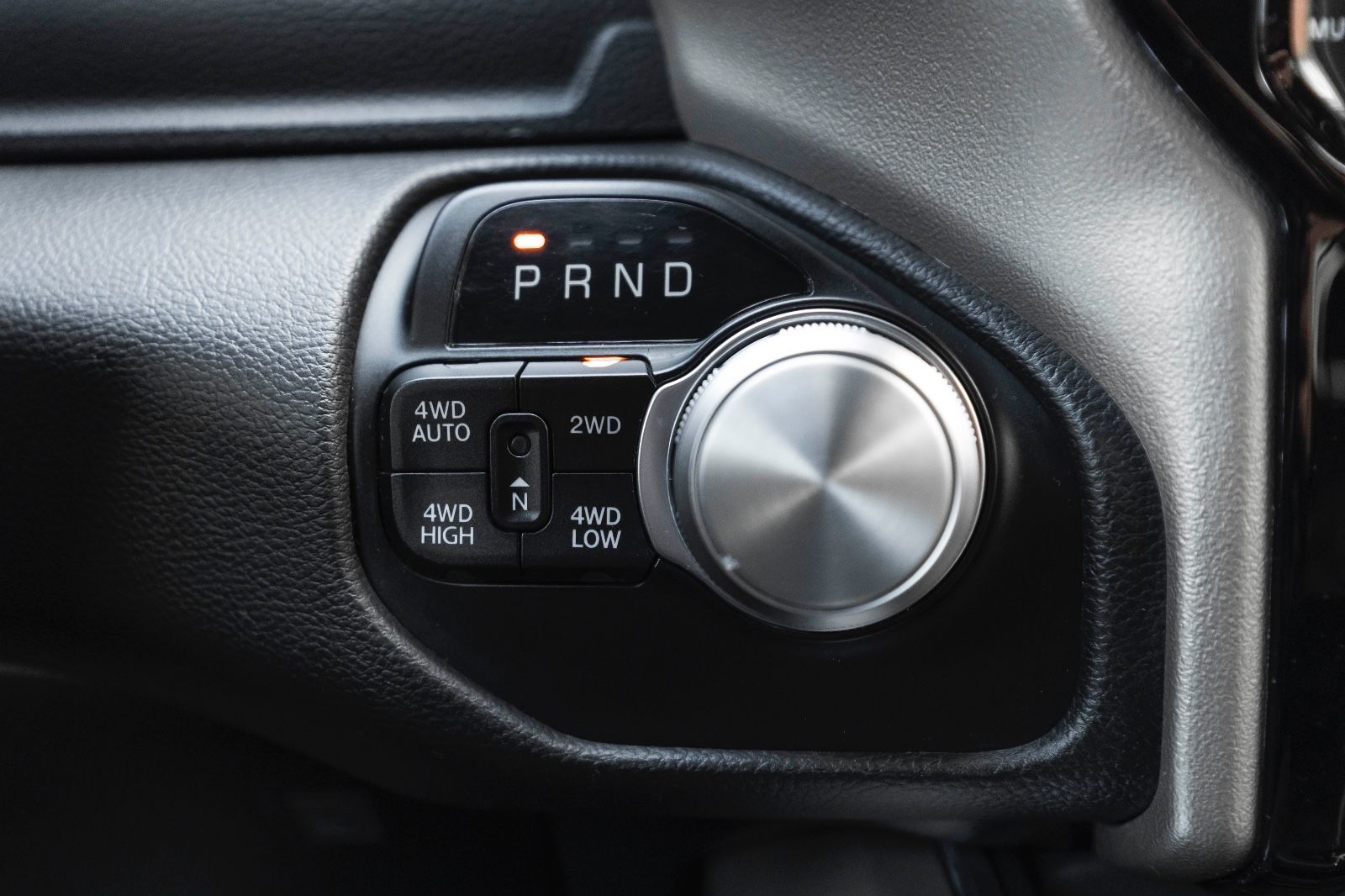 Fahrzeugabbildung Dodge RAM 3.0L LARAMIE ECODIESEL M+S LEDER SZH/SZK KAM