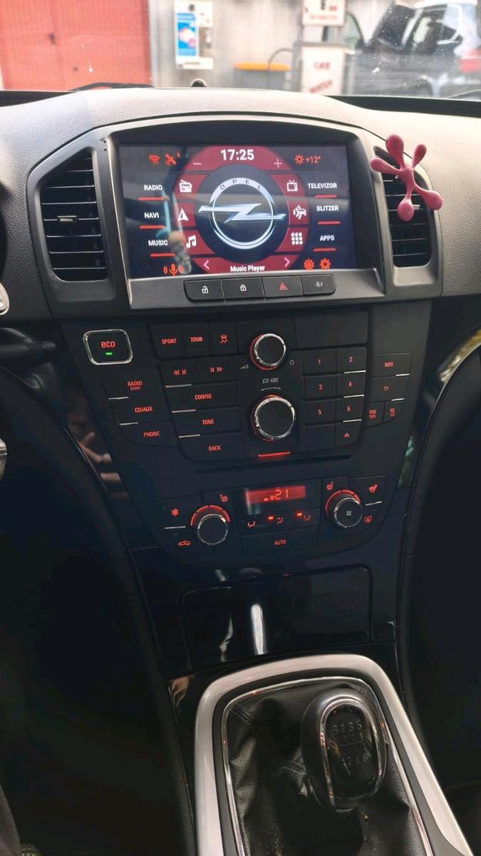 Opel Insignia 2011 — photo 5