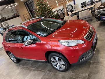 Peugeot 2008 Allure *NAVI*DAB*SZHZ*TEMPOMAT*PDC*