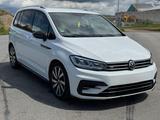 Volkswagen Touran R-Line Sport/Alcanta/1HD/BMT/Start-Stopp - Volkswagen Touran: Sport