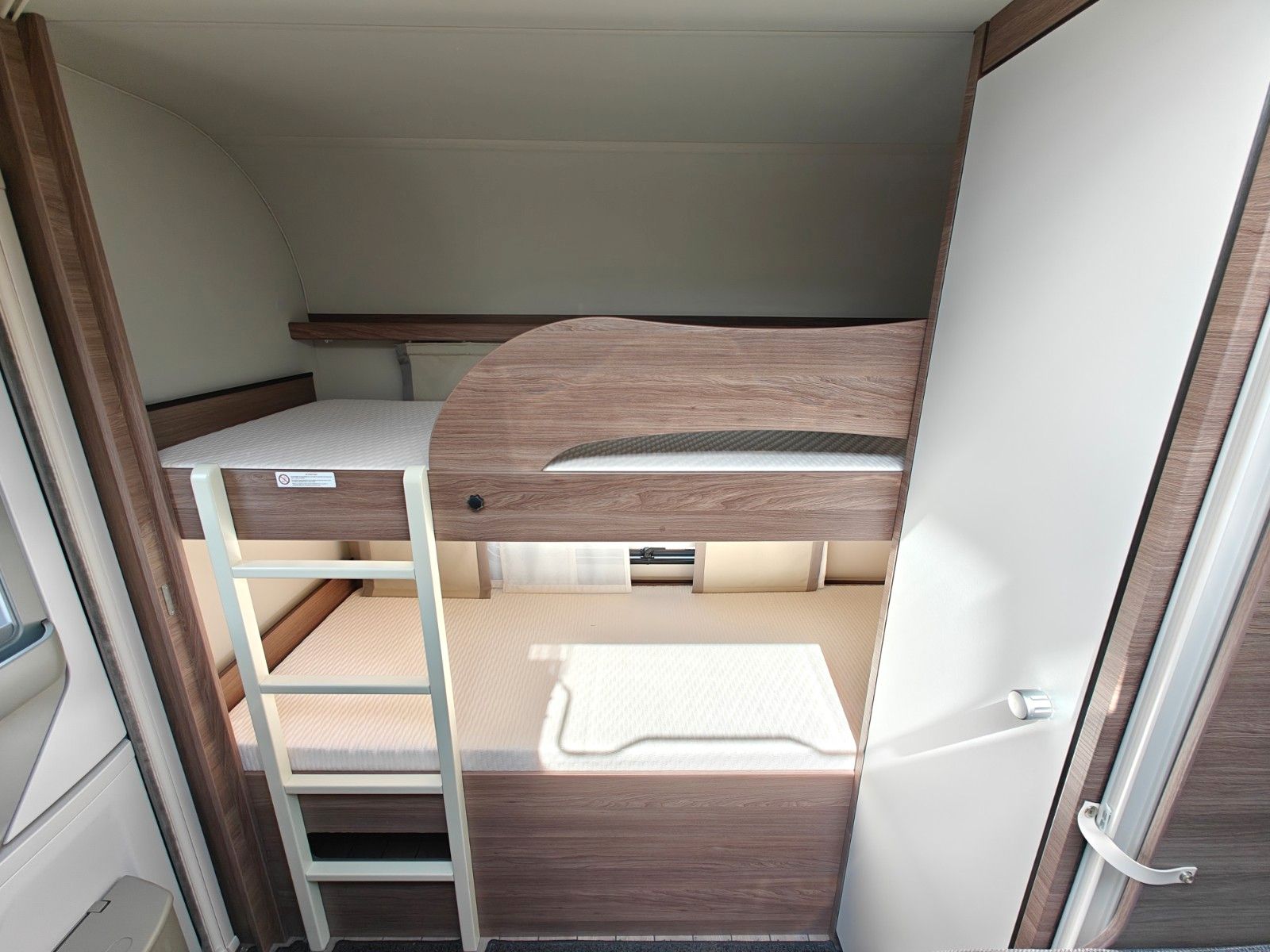Fahrzeugabbildung Knaus Sport 540 FDK Silver Selection - Mover teilautom