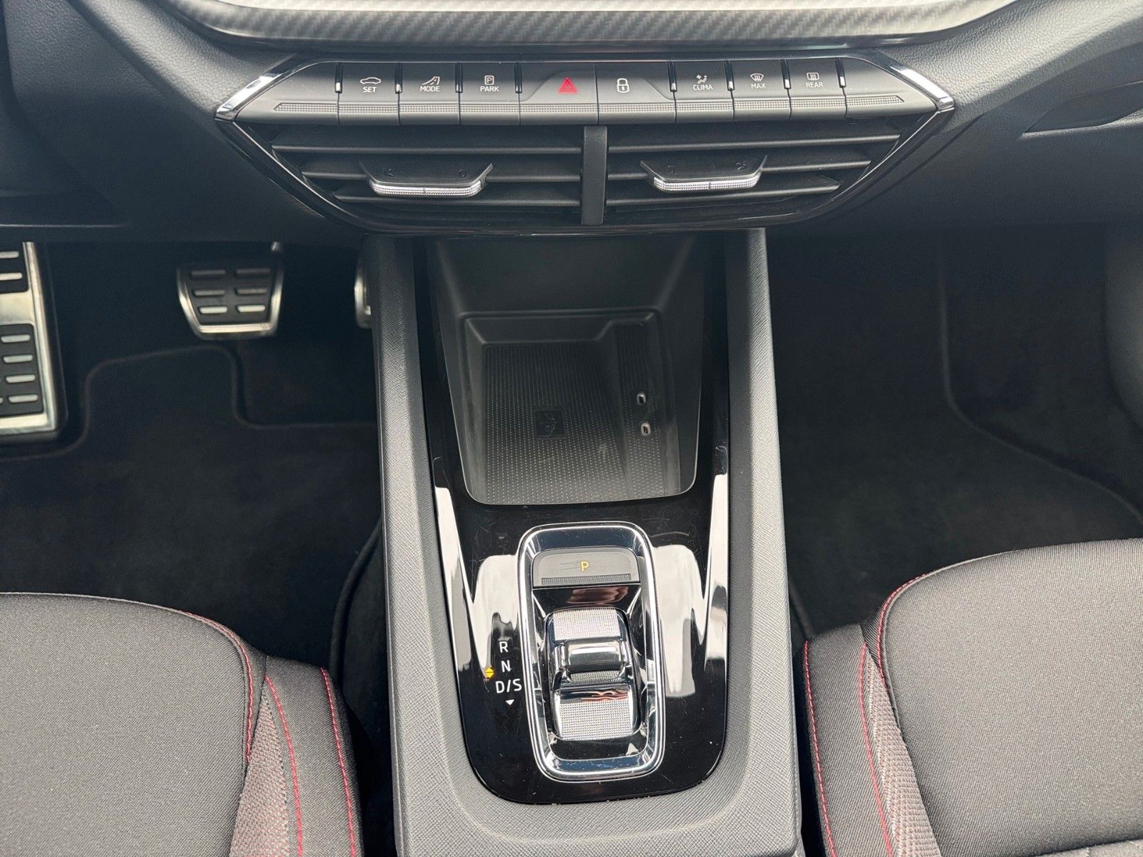 Fahrzeugabbildung SKODA Octavia RS Combi 2.0 TSI