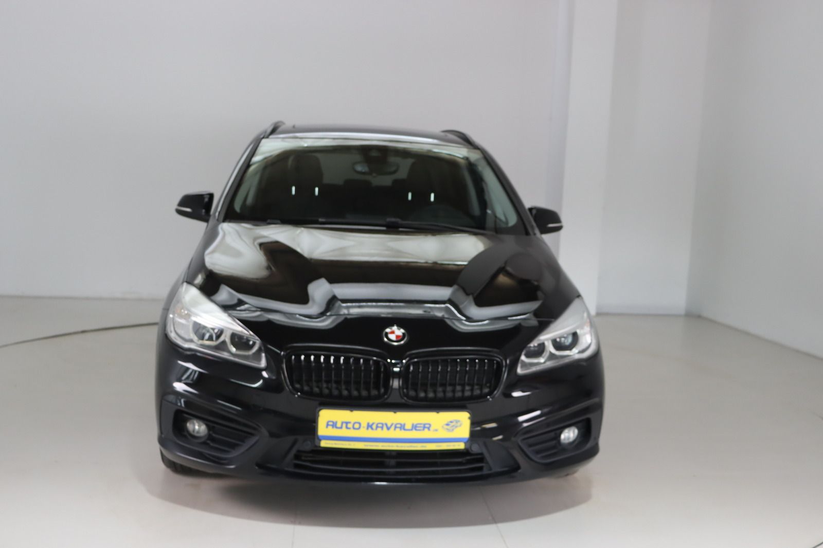 Fahrzeugabbildung BMW 218 i Active Tourer LED * HUD * RFK * Pano *