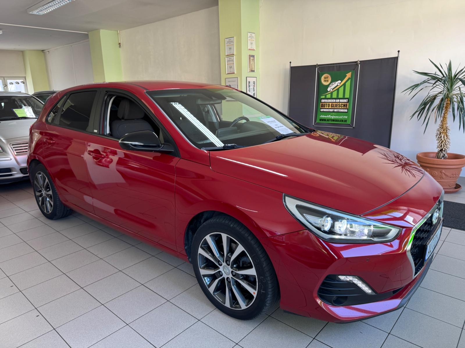 Hyundai i30 YES! Plus+, viele Extras! Soundsystem...