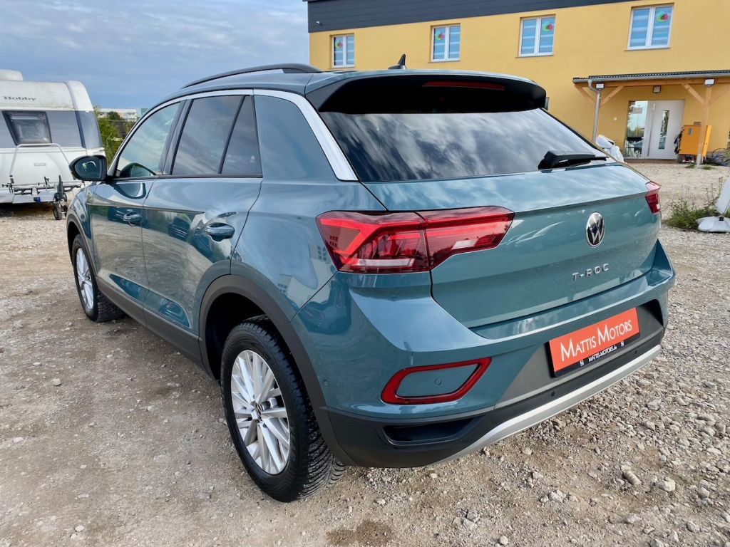 Fahrzeugabbildung Volkswagen T-Roc 1.0 AAC KLIMAAUT SHZ NAVI CARPLAY GJR