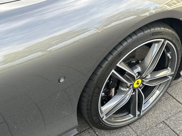 صورة 10 لـ 2021 Ferrari ROMA