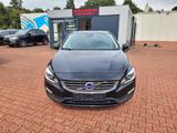 Volvo V60 Kombi Momentum BI-FUEL*NAVI*SHZ*BI-XENON* - Volvo Gebrauchtwagen
