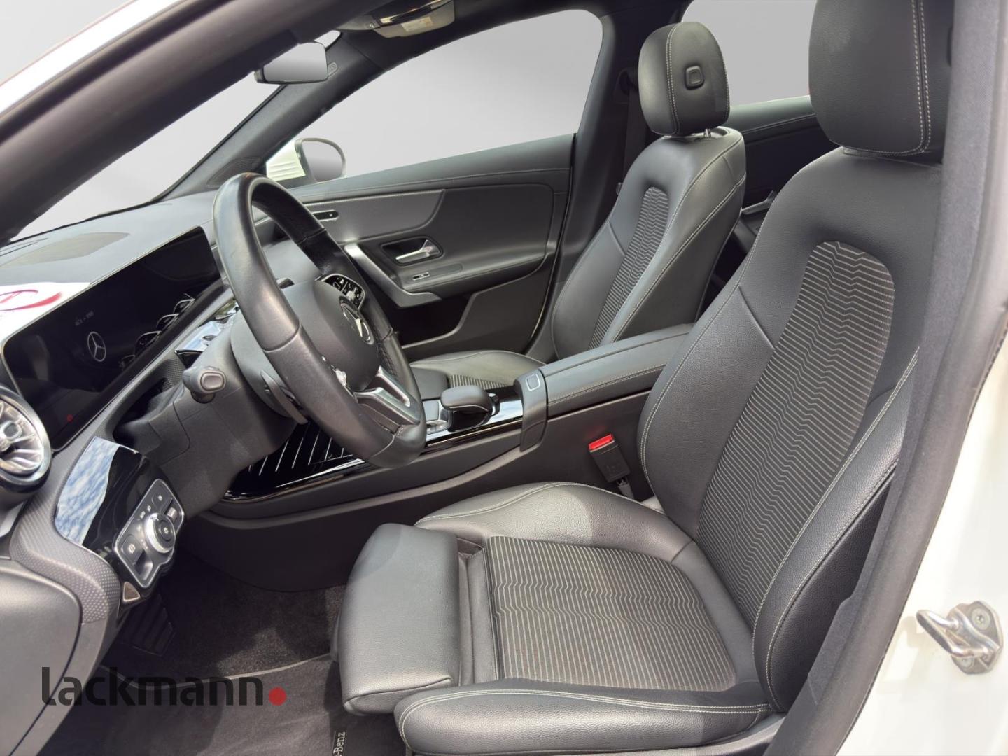 Mercedes-Benz CLA d Shooting Brake *Navi*Pano*LED*360Grad°, миниатюра 9