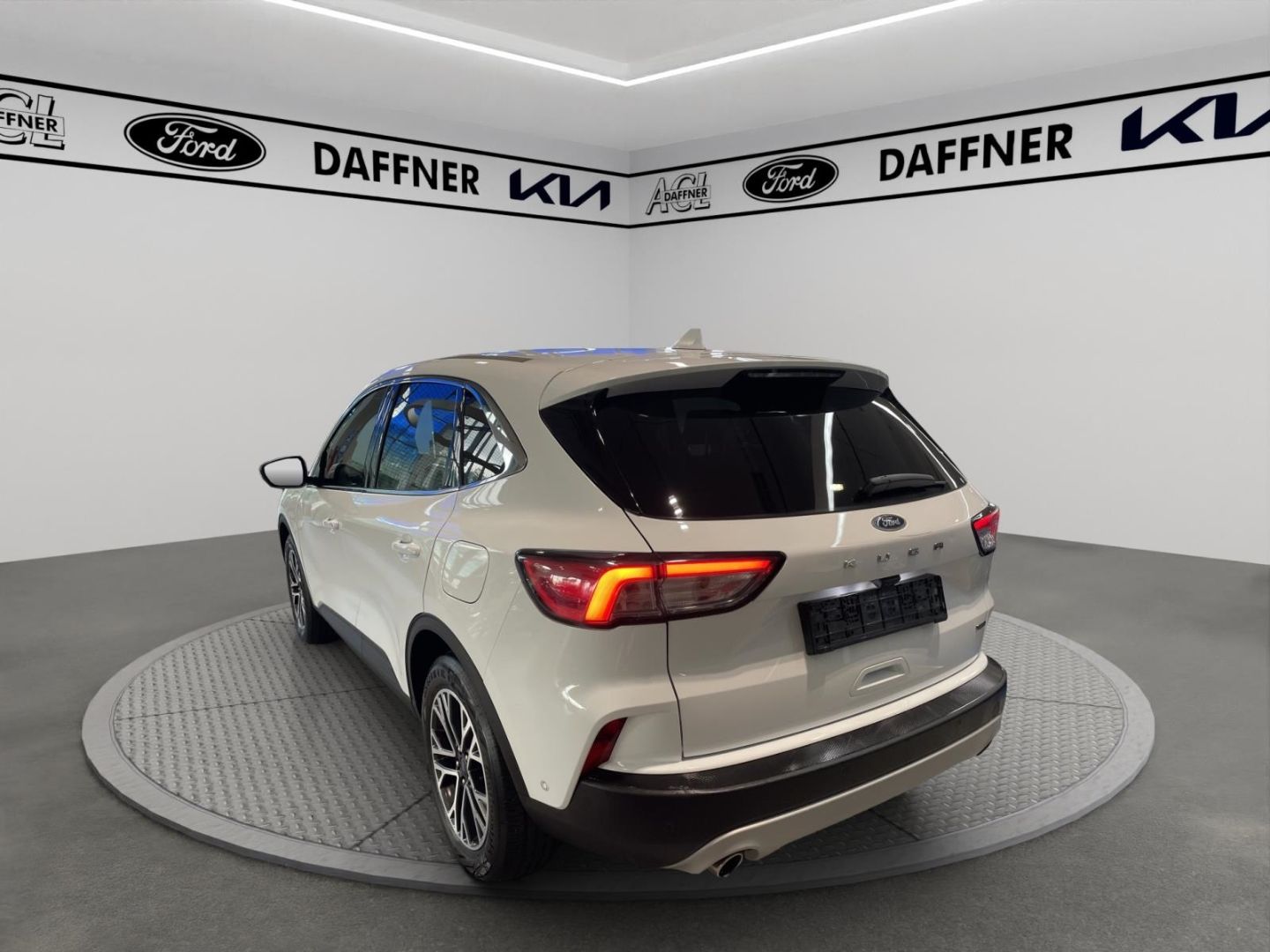 Fahrzeugabbildung Ford Kuga Plug-In Hybrid Titanium X Navi Leder Sounds