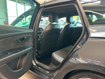 Seat Leon ST *Keyless*ACC*2-Zonen*Navi*LED*