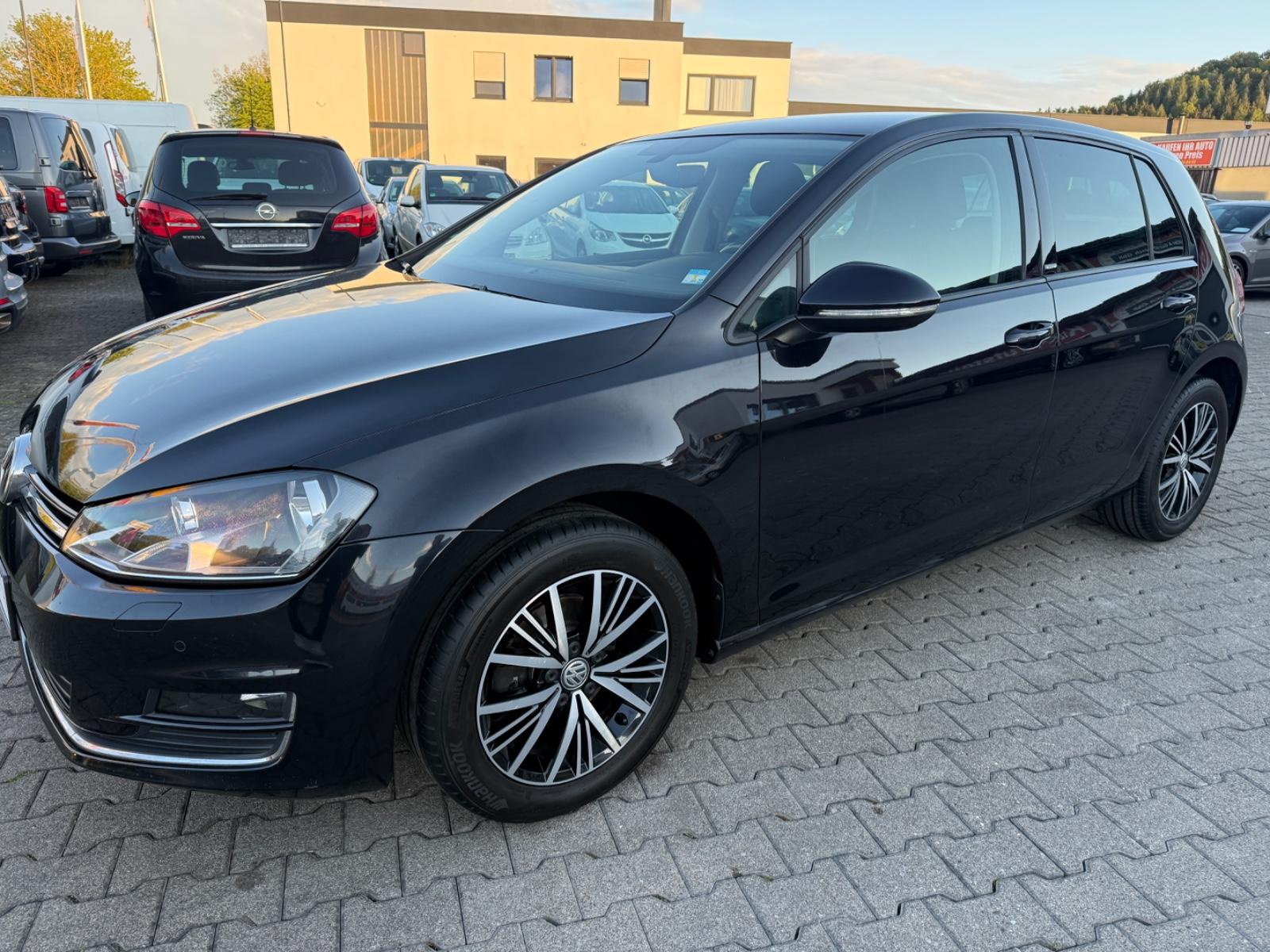 Volkswagen Golf VII Lim. Allstar BMT