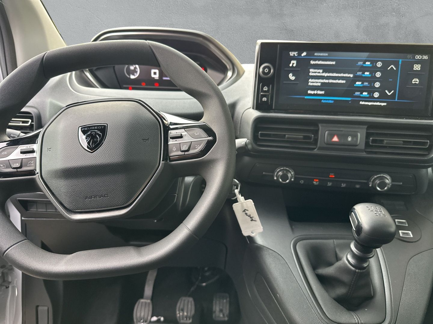 Fahrzeugabbildung Peugeot Partner L1H1 100PS  Klima*DAB*PDC Holzboden
