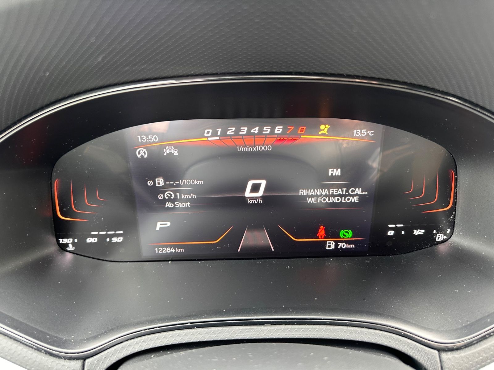 Fahrzeugabbildung SEAT Arona Style 1.0 TSI DSG LED/APP/PDC/GRA