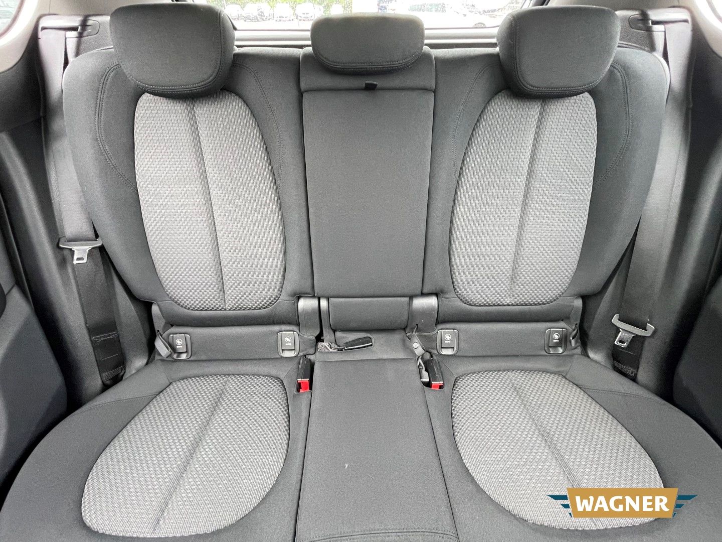 Fahrzeugabbildung BMW 218 Active Tourer d Sitzheizung Klimaautomatik