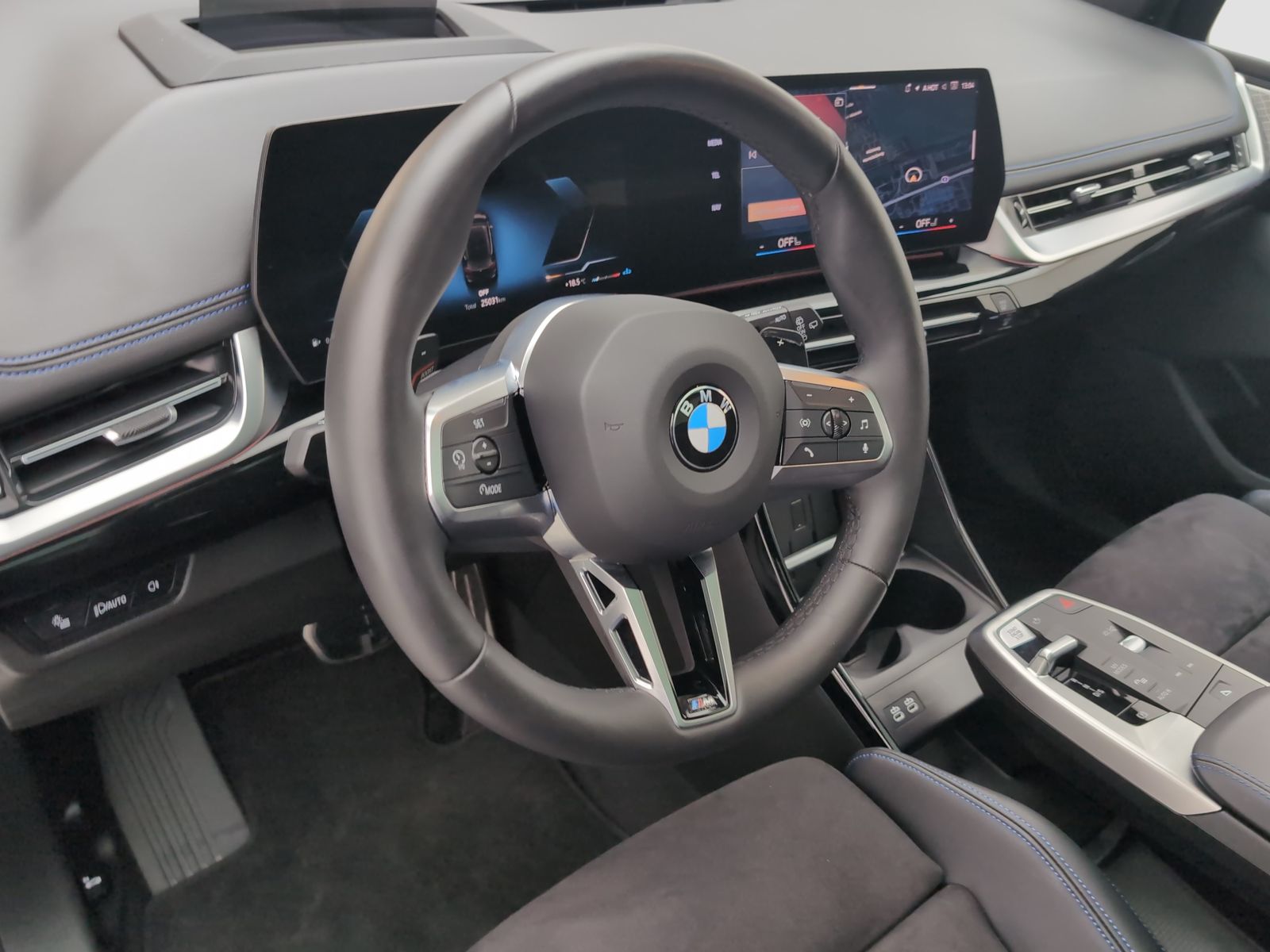 BMW 223 Active Tourer - Bild 11