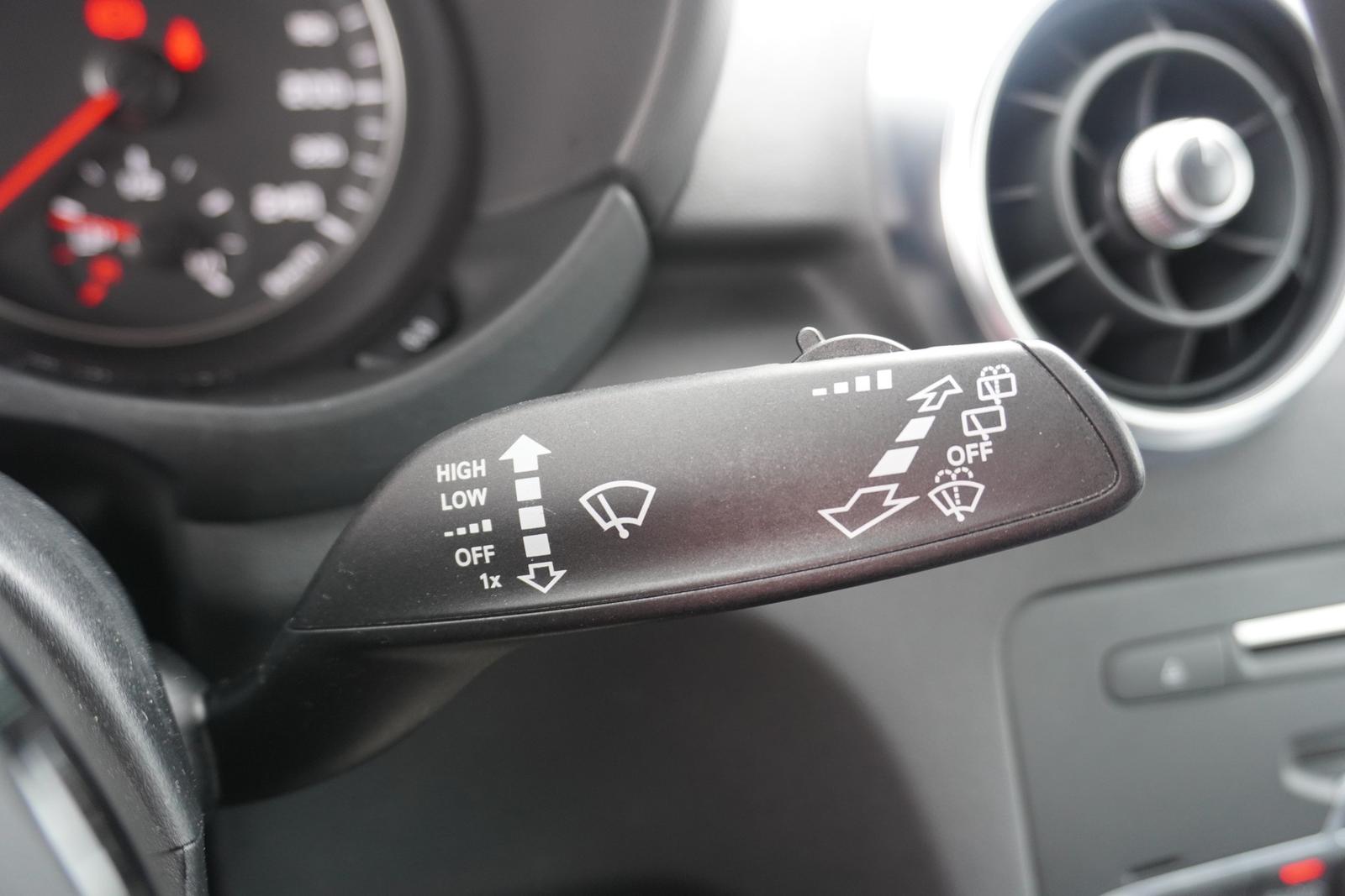 Audi A1 1.0 TFSI ultra sport Bi-Xenon Bose PDC USB