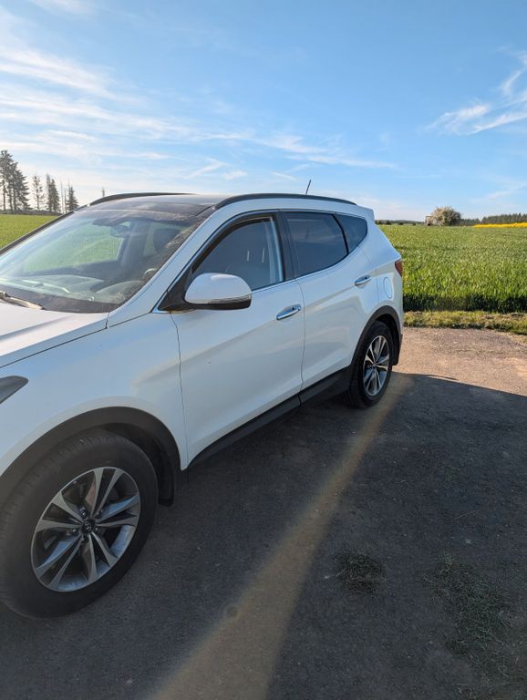 Image of Hyundai SANTA FE