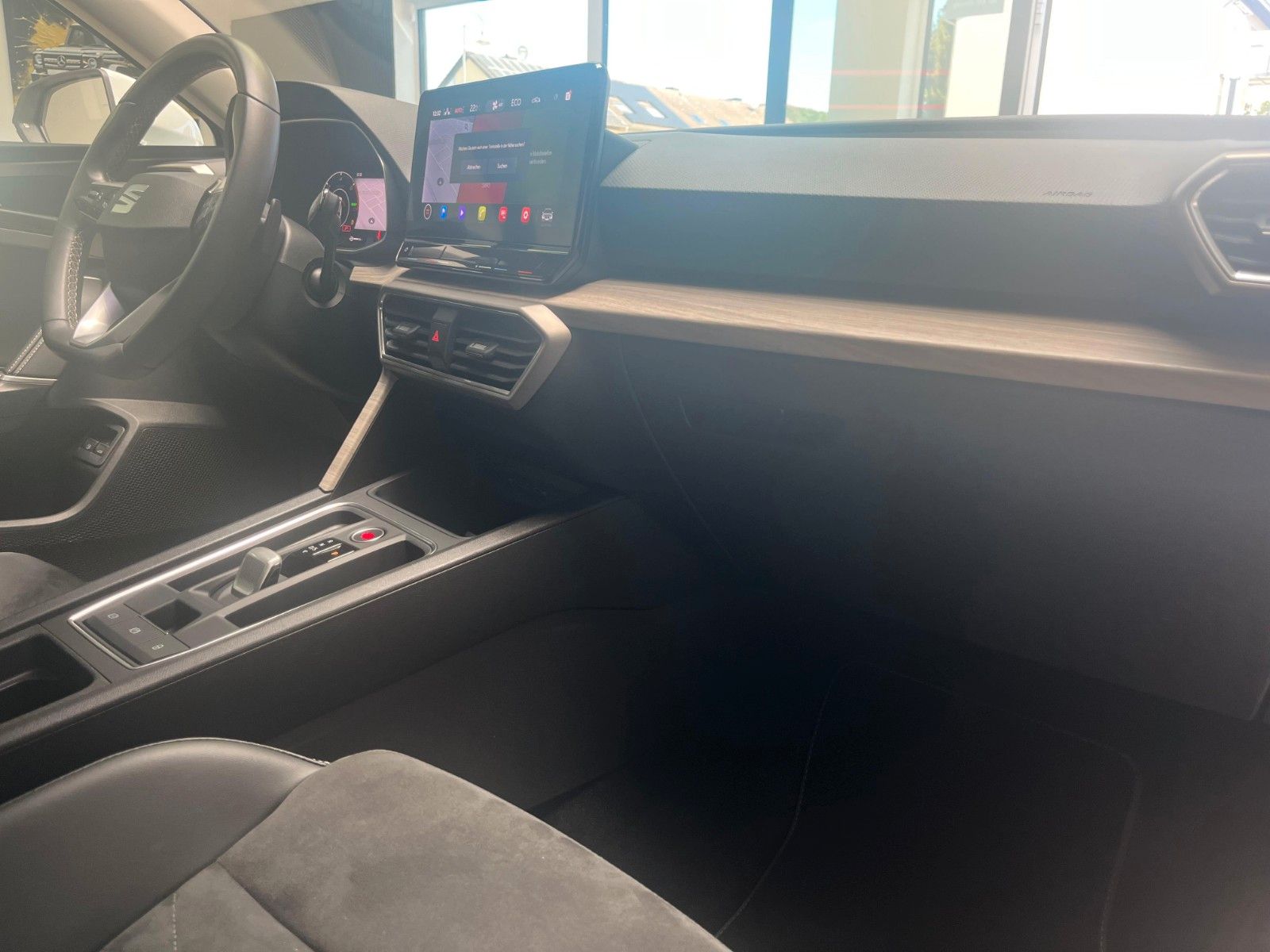 Fahrzeugabbildung SEAT Leon Sportstourer Xcellence e-Hybrid*LED*RFK*App
