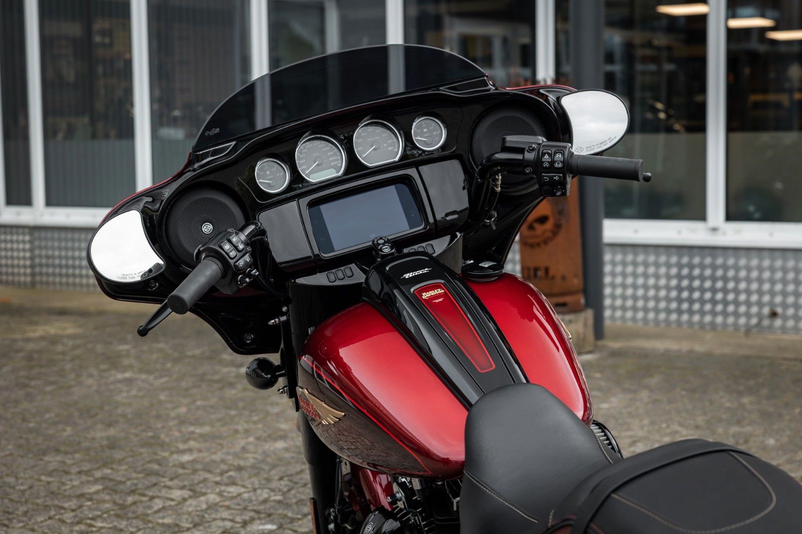 Fahrzeugabbildung Harley-Davidson FLHXS Street Glide 114 cui - 120th ANNIVERSARY