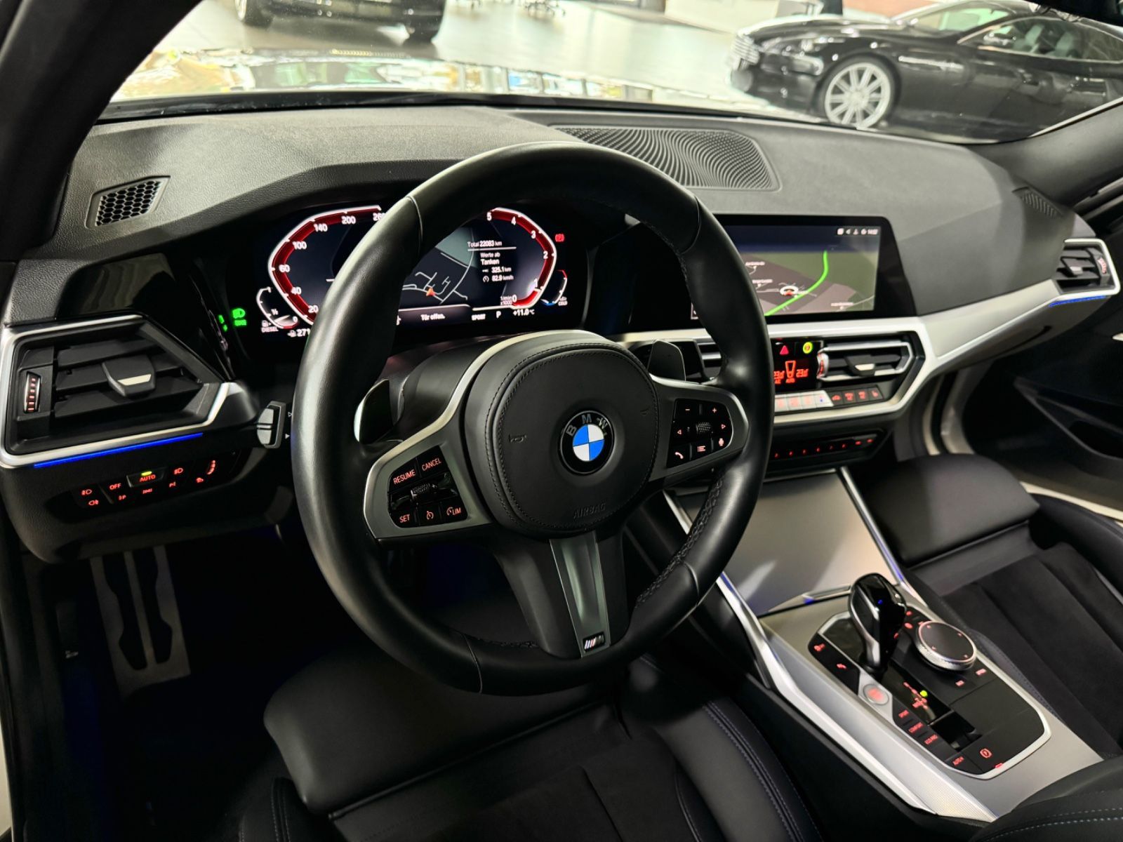 Fahrzeugabbildung BMW 320d M Sport Kamera HiFi DAB Lordos Alarm 19Zoll