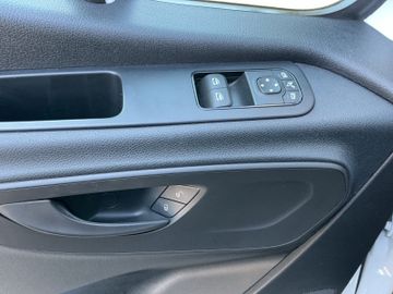 Mercedes Sprinter - 11