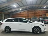 Toyota Avensis 2,2-l-D-4D Autom.Comfort / Kamera_Xenon - gebrauchte Toyota Avensis aus dem Jahr 2013