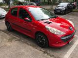 Peugeot PEUGEOT 206+ Nichtraucher aus erster Hand!... - Peugeot 206 Gebrauchtwagen in Berlin