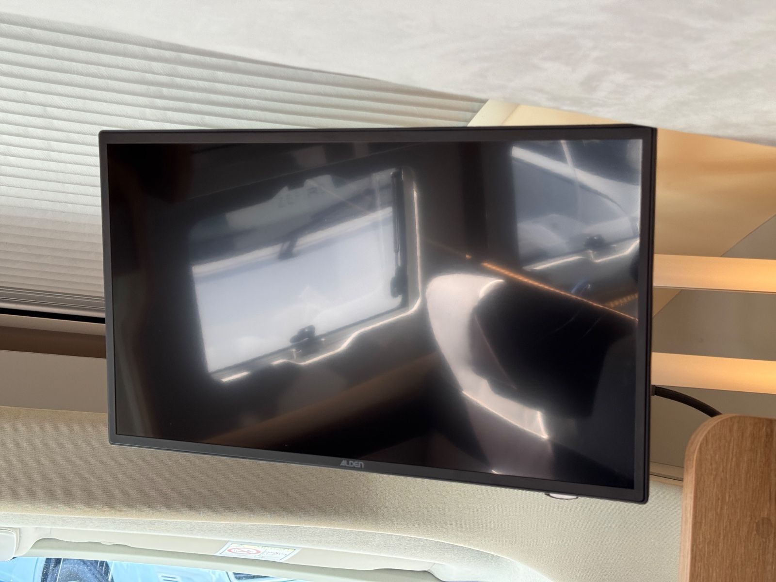 Fahrzeugabbildung Roller Team ZEFIRO 263 TL FIAT QUEENSBETT HUBBETT SOLAR TV