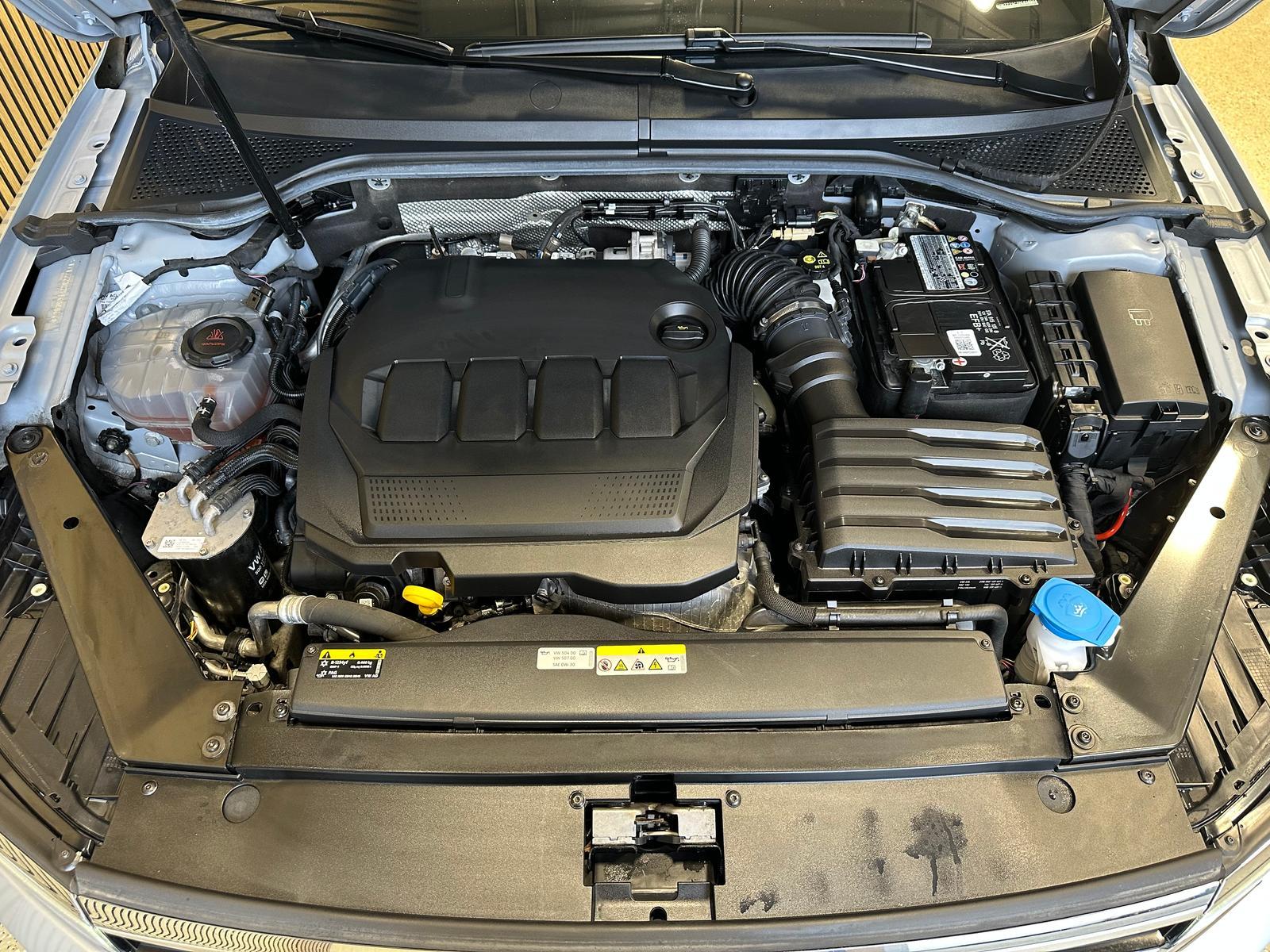 Volkswagen Passat 2.0 TDI Business AHZV Matrix HuD, миниатюра 28
