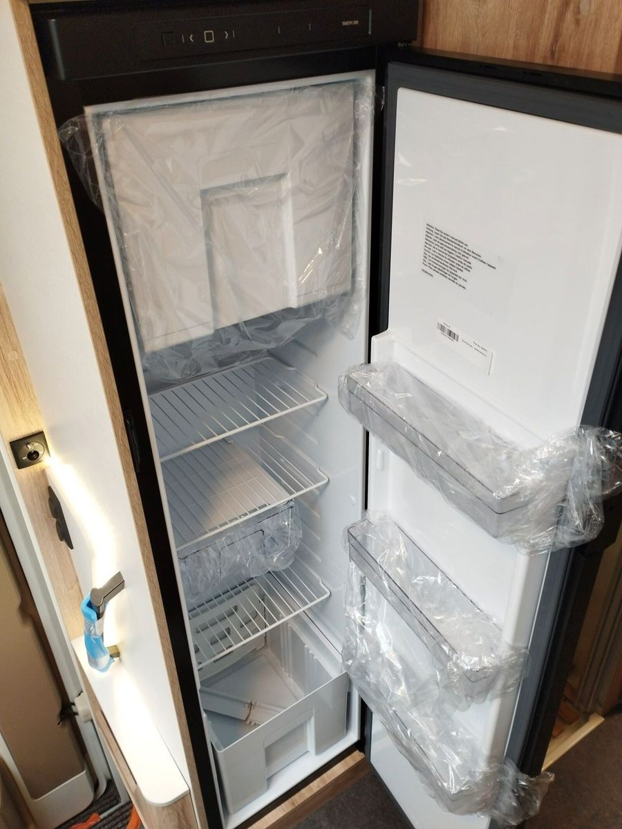 Fahrzeugabbildung Eura Mobil Profila T PT 720 EF MondialPakete 180PSAutomatik