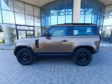Land-Rover Defender - 9