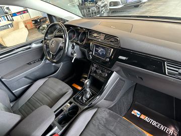 MYAUTOCENTER – Gebraucht- und Jahreswagen mit Werkstattservice in Pfaffenhofen Volkswagen Touran *AHK*ACC*PDC*3-Zonen*NAVI*1-HAND*