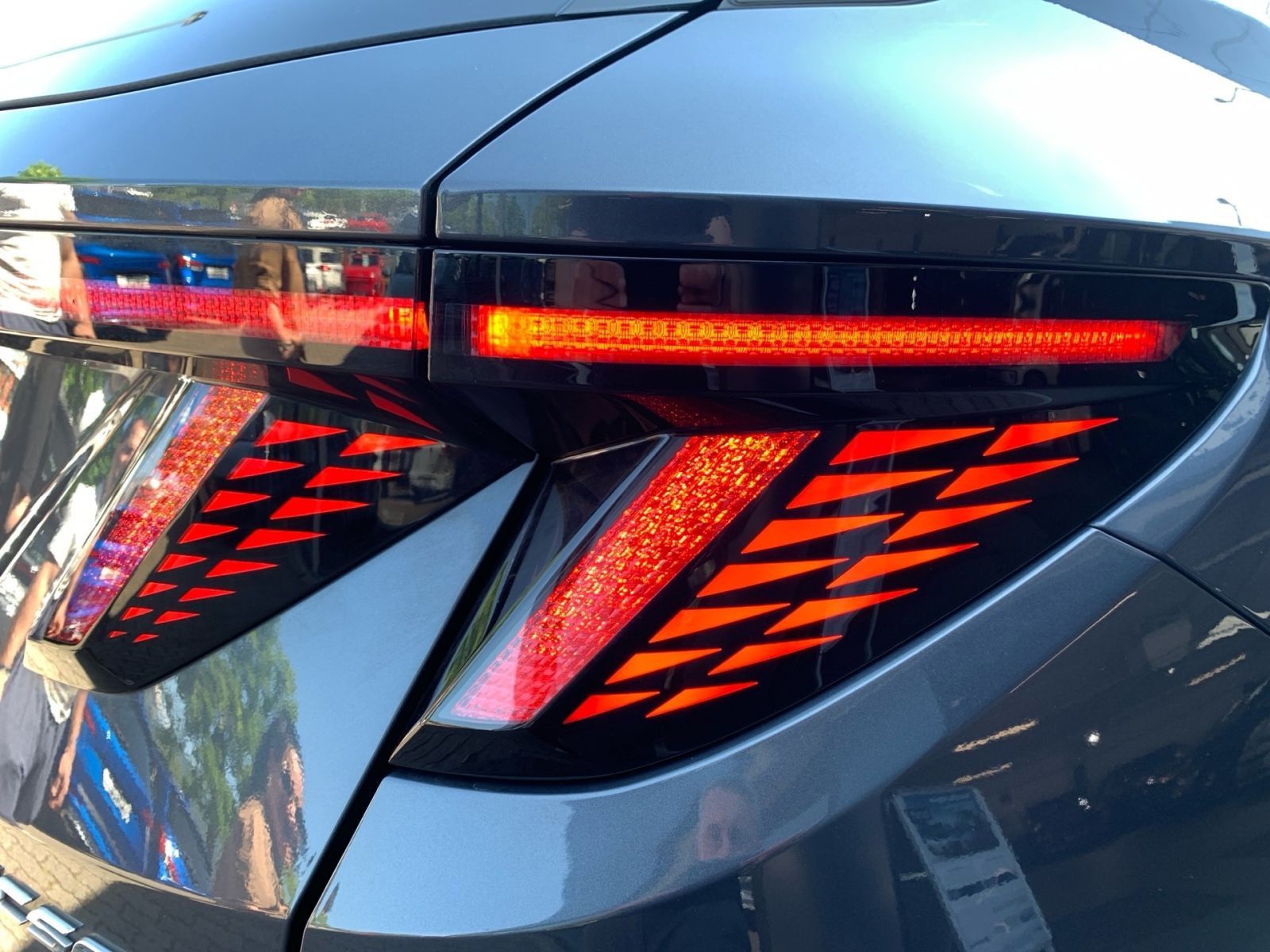 Fahrzeugabbildung Hyundai TUCSON 1.6 T-GDI Trend Plug-In Hybrid 4WD AHk