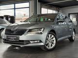 Skoda Superb Combi Style *HU/AU NEU*SHZ*NAVI*TEMPO* - Skoda Superb aus 2016 mit Diesel-Antrieb: Kombi