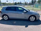 Volkswagen Golf 8 Life 2.0 TDI DSG,  150 PS, sehr gepflegt - Volkswagen Golf: 150 Ps