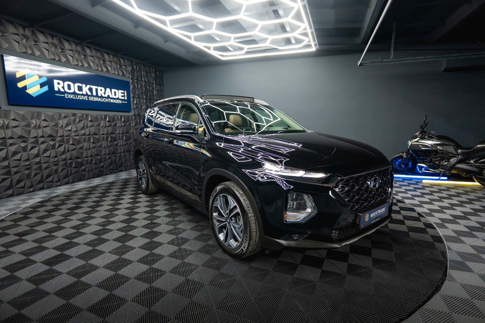 Fahrzeugabbildung Hyundai SANTA FE Premium 4WD 8G *Pano*360*LED*ACC*HUD*