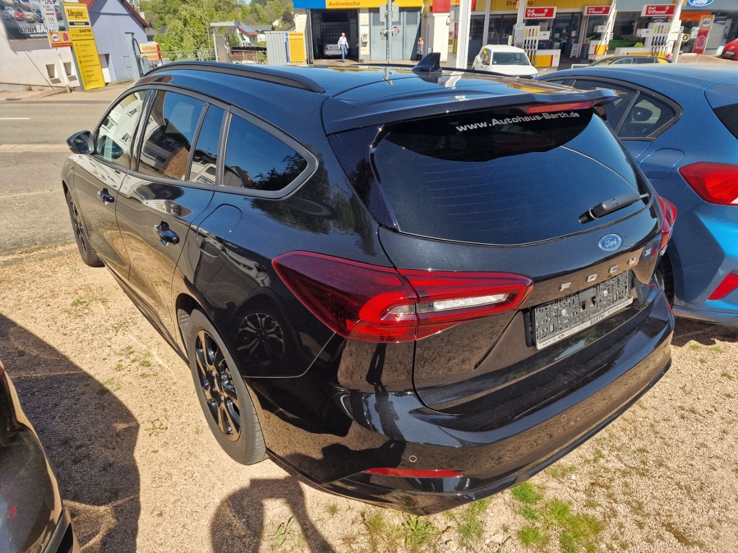 Fahrzeugabbildung Ford Focus Turnier ST-Line X AHK-klappbar Navi Digita