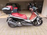 Piaggio 350 ABS/ASR - PIAGGIO BENZIN ROLLER
