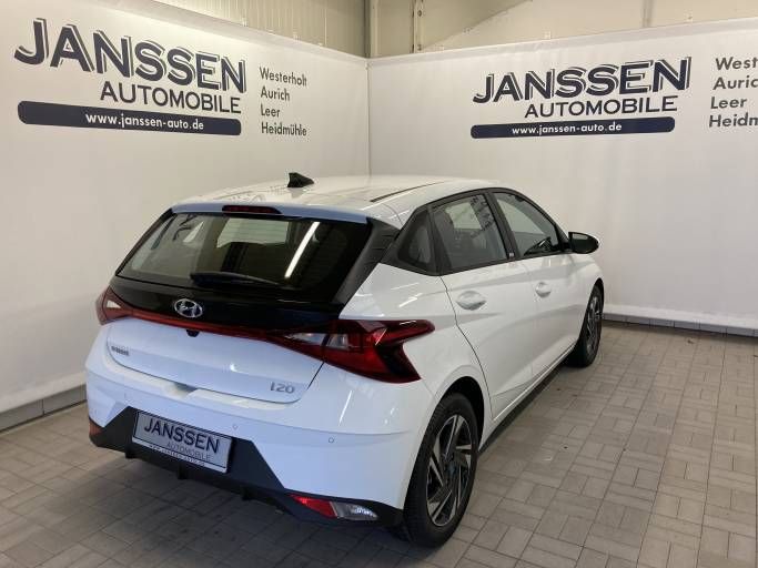 Fahrzeugabbildung Hyundai New i20 1.0 T-Gdi (100PS) M/T Intro Edition