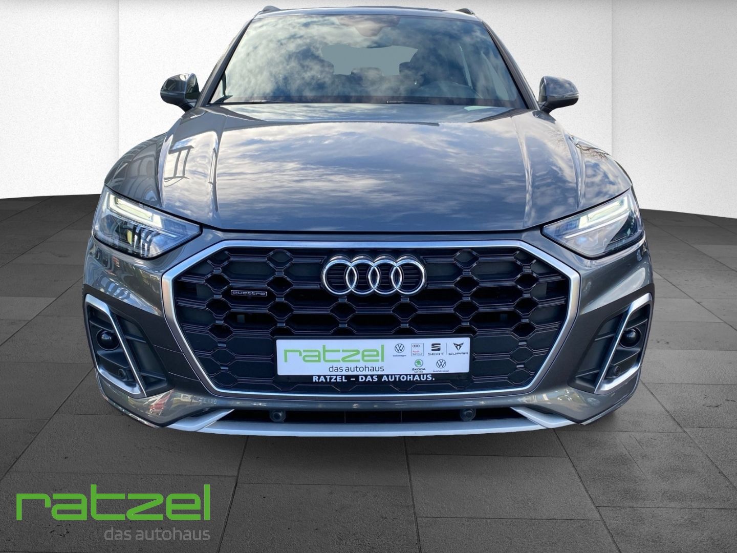 Fahrzeugabbildung Audi Q5 S line 40 TDI quattro S tronic Navi Soundsyst