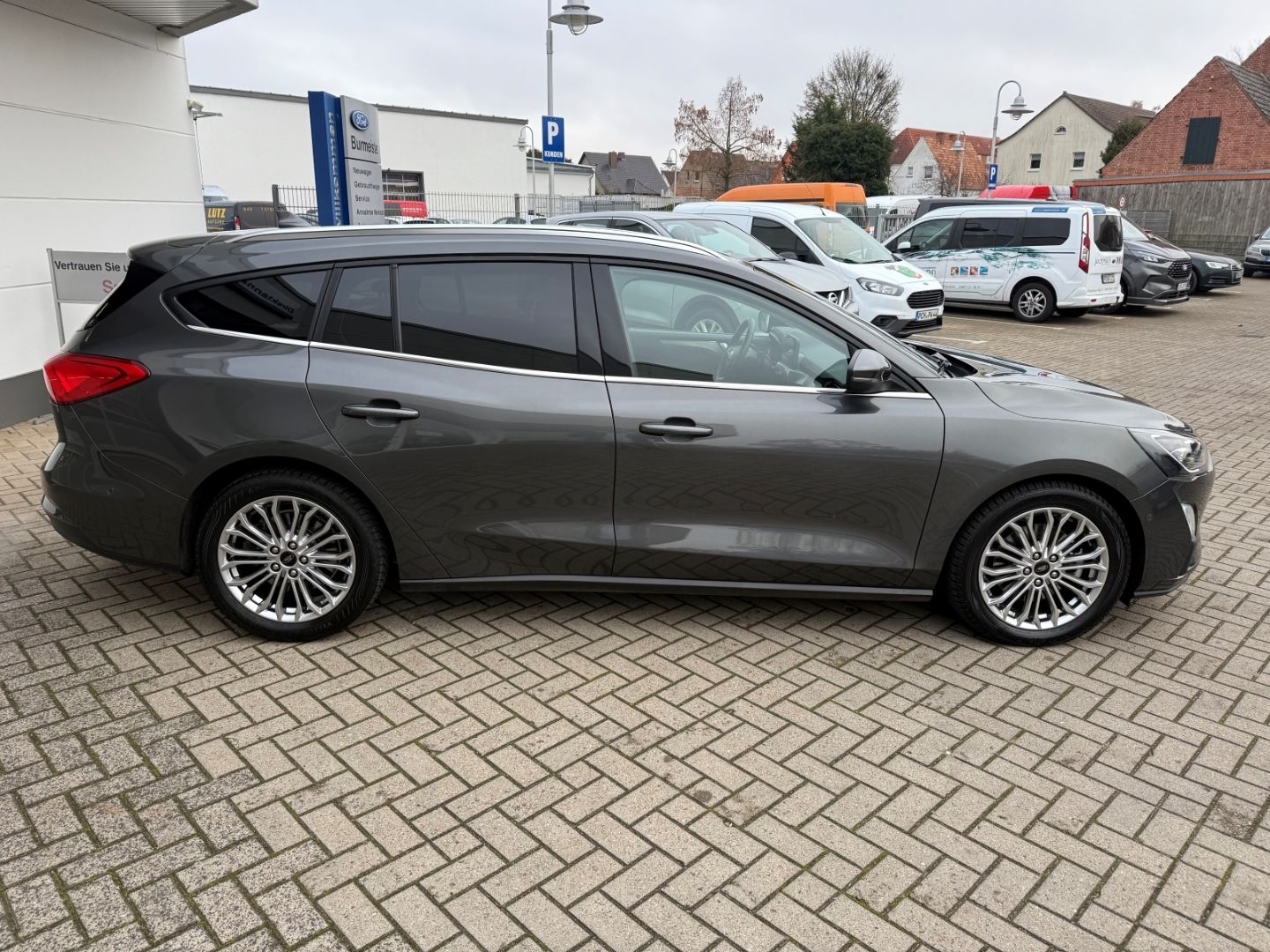 FORD Focus Titanium X Turnier AHK-Navi Digi Cockpit L - Image 7