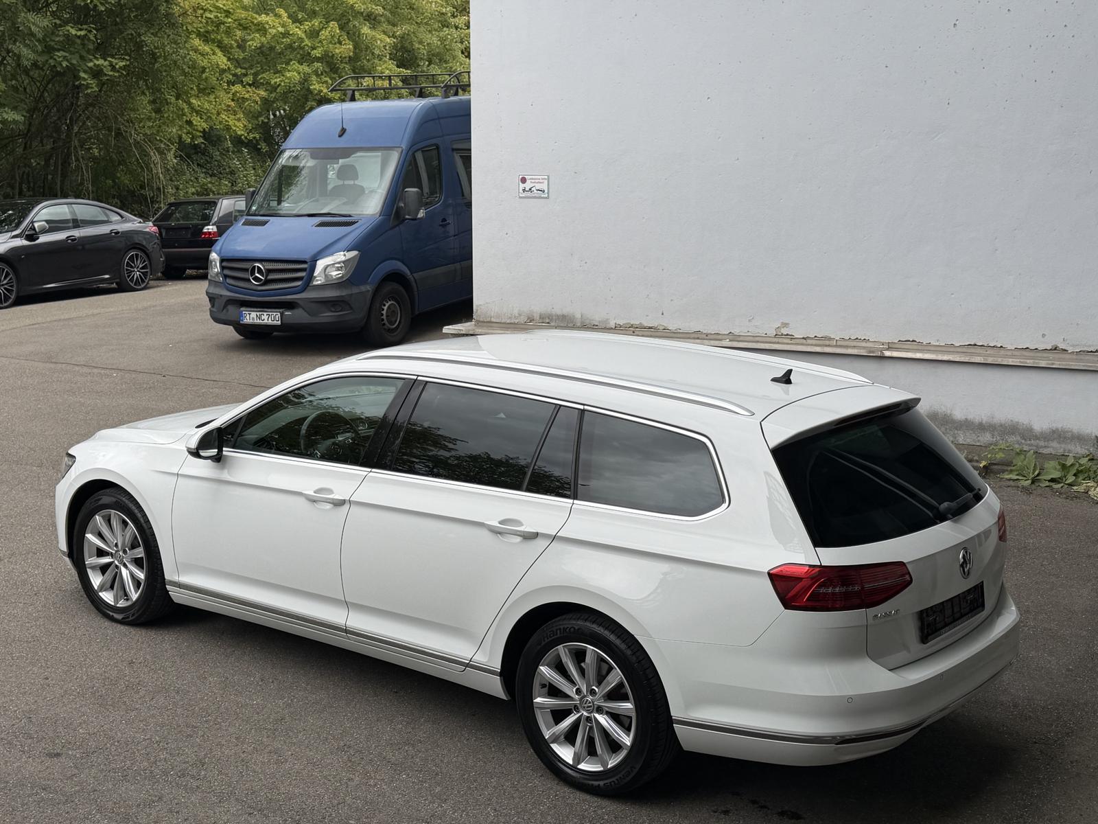 Volkswagen Passat Highline LED ACC Virtual Massage RüKamera