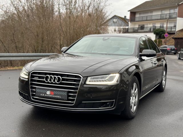 Audi A8 3.0 TDI diesel quattro/BOSE/Schiebedach/RCAM