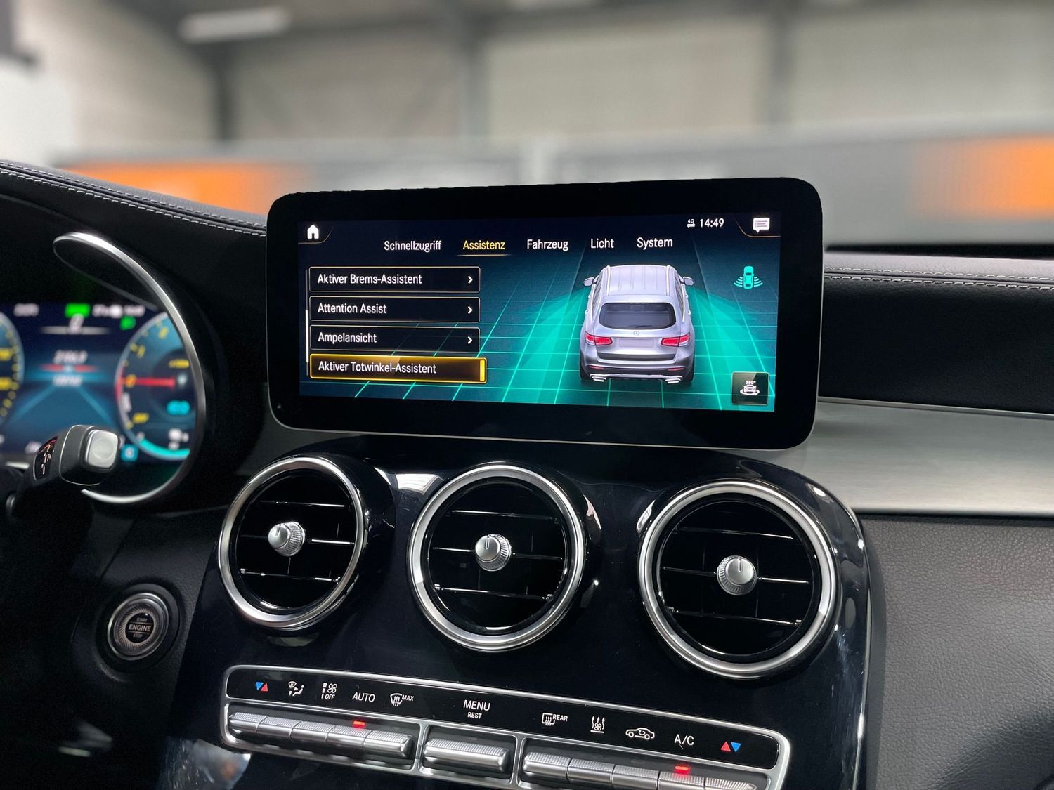 Fahrzeugabbildung Mercedes-Benz GLC 300 de 4M AMG#Pano#Wide#HeadUp#360#Memory