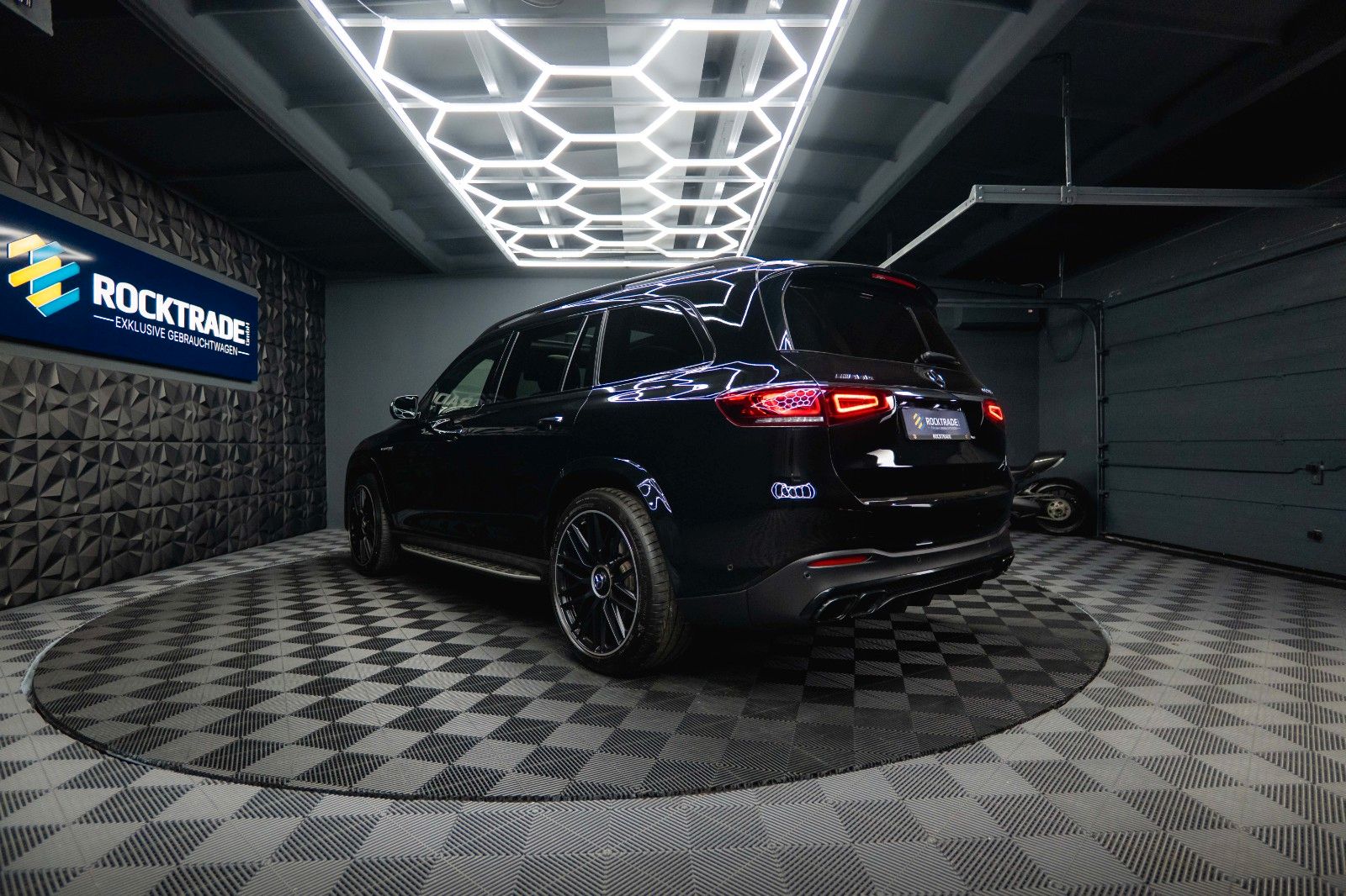 Fahrzeugabbildung Mercedes-Benz GLS 63 AMG 4Matic+ Driver's Package Carbon *ACC*